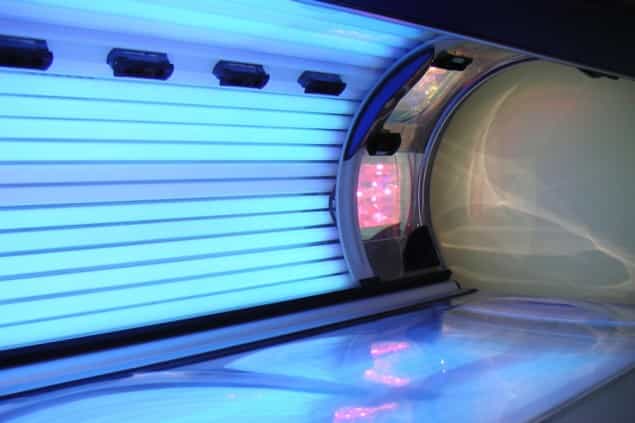 PICS: Woman Shares Shocking Skin Damage Photos After 30 Minutes On A Sunbed PICS: Woman Shares Shocking Skin Damage Photos After 30 Minutes On A Sunbed