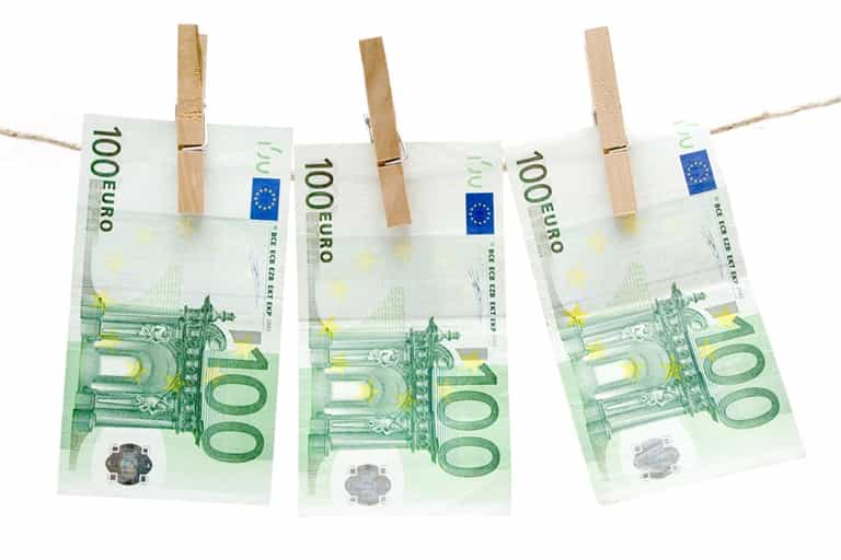 Estranged Husband and Wife Each Bag €250,000 in Lotto Jackpot On The Same Night