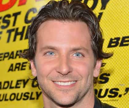 Hangover Star Bradley Cooper Says His Ex-Girlfriend is Absolutely “Incredible” Hangover Star Bradley Cooper Says His Ex-Girlfriend is Absolutely “Incredible”