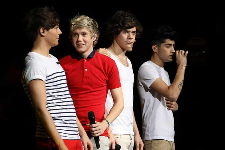 1D Boys In A Spot Of Hormonal Bother 1D Boys In A Spot Of Hormonal Bother