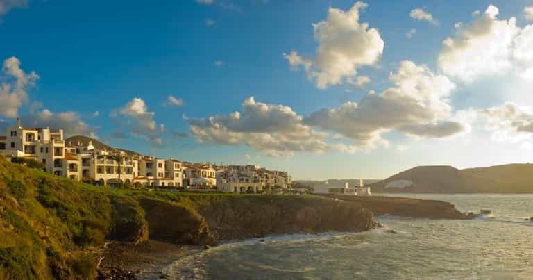 Malaga Is The Top Resort Destination For Irish Sun Worshippers as Thousands Flock to Its Sizzling Shores Malaga Is The Top Resort Destination For Irish Sun Worshippers as Thousands Flock to Its Sizzling Shores