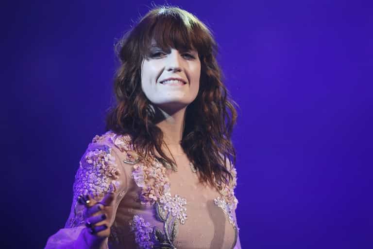 Who’s Got The Love? Florence Welch Splits From Boyfriend Ahead of American Tour