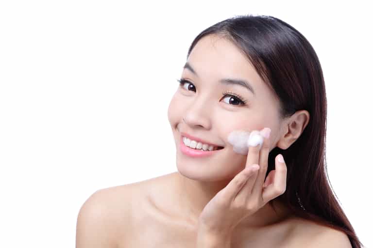 Irish Women are Lax When it Comes to Skin Care Compared to Their Asian Counterparts