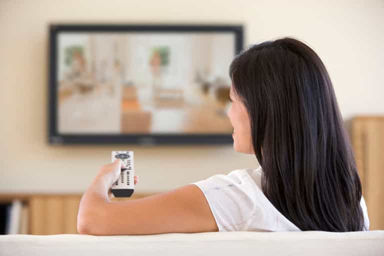 Soap Hook-up’s, Weepy Movies and Great Houses; Tonight’s Top Five TV Picks