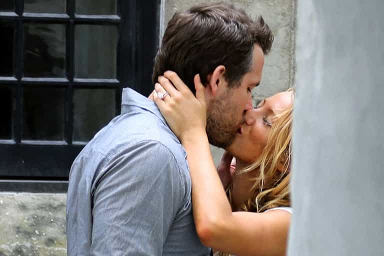 Blake Lively Finally Debuts Her Wedding Bling: Check Out That Amazing Engagement Ring!