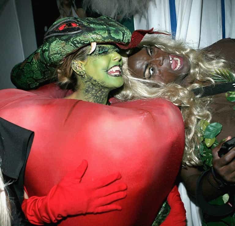 Golden Couple Heidi And Seal Nailed Halloween Every Single Year At Their Annual Spook Fest! Golden Couple Heidi And Seal Nailed Halloween Every Single Year At Their Annual Spook Fest!