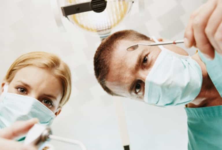 Have Dentist Fear? Well, This Guy Has The Solution…