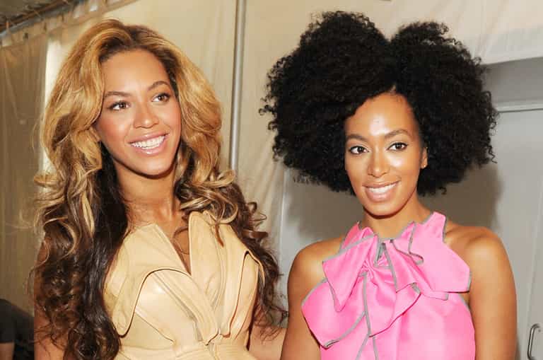The Fashionable Sisters Whose Wardrobes We’re Lusting After