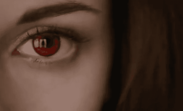 Calling All Twi-Hards! Get Set To Feast Your Eyes On These Vampire Visitors To Ireland Calling All Twi-Hards! Get Set To Feast Your Eyes On These Vampire Visitors To Ireland