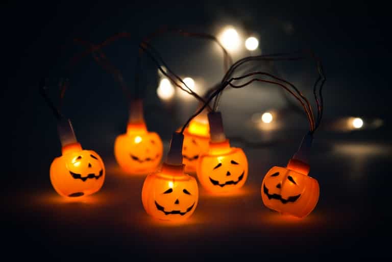 Trick Or Treat! The Cheapest Dealz In Town This Hallowe’en Trick Or Treat! The Cheapest Dealz In Town This Hallowe’en