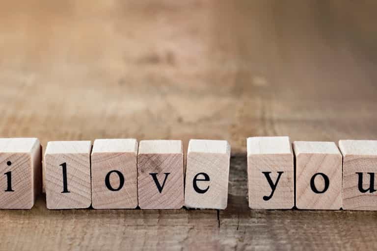 Expert Shares The Three Tips That Every Happy Couple Live By