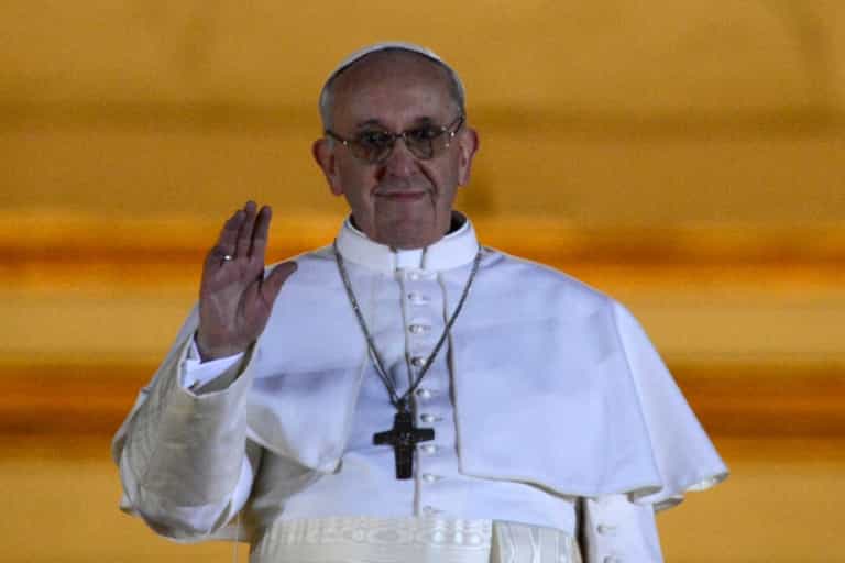 PICTURE – Francis Is Down With The Kids, Pope Takes Selfie With Some Teenagers