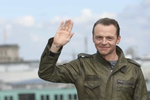 Video – Simon Pegg Brilliantly Pranks the Cast of Star Trek Into Darkness