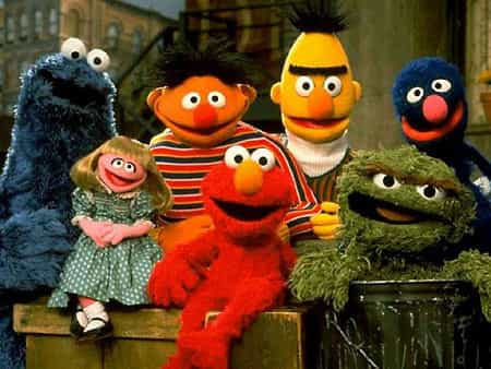 In Photos: The Amazing Sesame Street Leggings You Need to Own