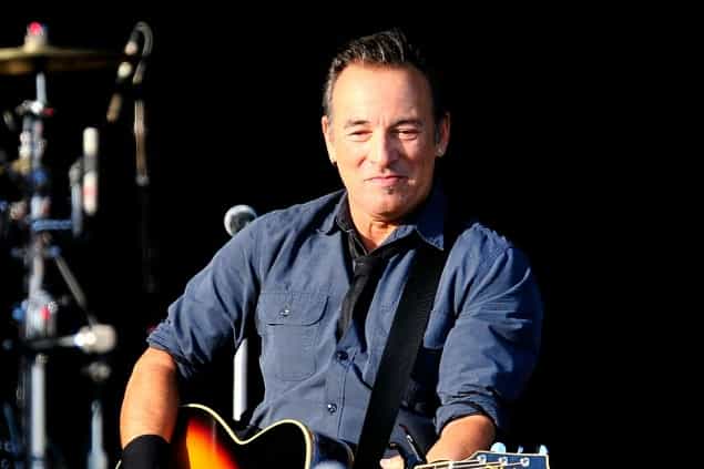PICTURE – “Thanks From All Of Us” Bruce Springsteen Posts Thank You Letter And Video To Fans On His Website