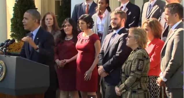 VIDEO – “I’ve Got You” Obama Catches Pregnant Woman Who Nearly Faints During His Speech