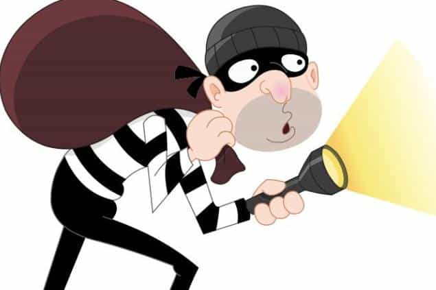 PICTURE – “Shame On You!” Laundry Shop Owner Shows Us How To REALLY Tell Off A Thief