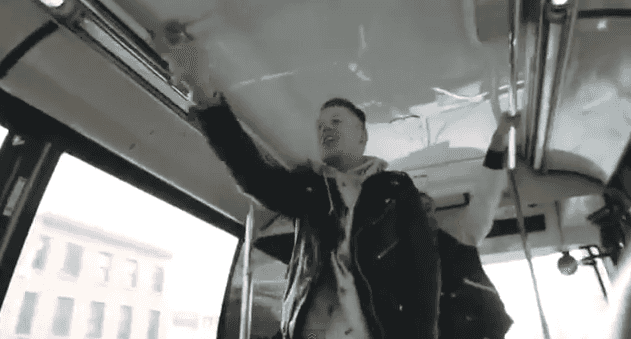VIDEO – Can’t Hold Us, Macklemore Performs On A New York City Bus
