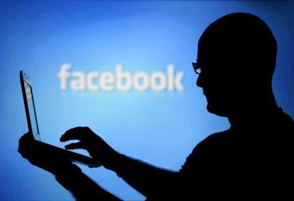 Facebook Come Under Fire After New App Registers Deceased Friends In Phonebook