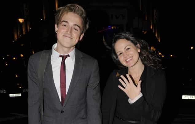 PHOTO: This Boyband Star Has Come Up With A Very Cute Way To Make Sure His Wife Stays In Touch While He’s On Tour