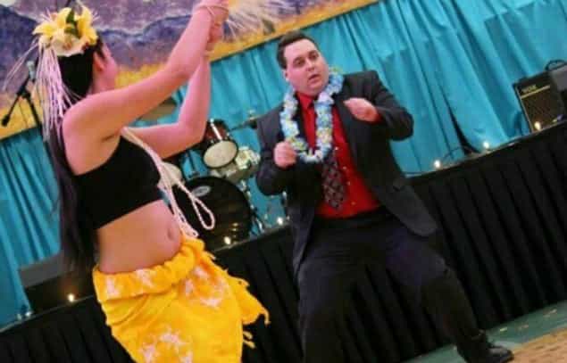 In Photos: Friend Photoshops Dancing Man Into Random Situations With Hilarious Results In Photos: Friend Photoshops Dancing Man Into Random Situations With Hilarious Results