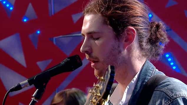 WATCH: Hozier Appeared On SNL Last Night… And Absolutely Nailed It