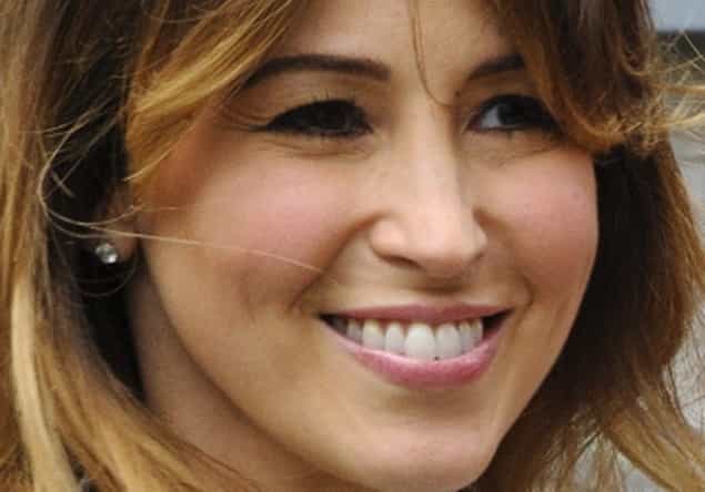 Singer Shows Off Baby Daughter On Magazine Cover Singer Shows Off Baby Daughter On Magazine Cover