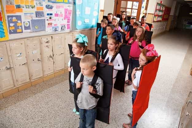This Company Has Designed A Bulletproof Blanket To Protect Children During School Shootings This Company Has Designed A Bulletproof Blanket To Protect Children During School Shootings