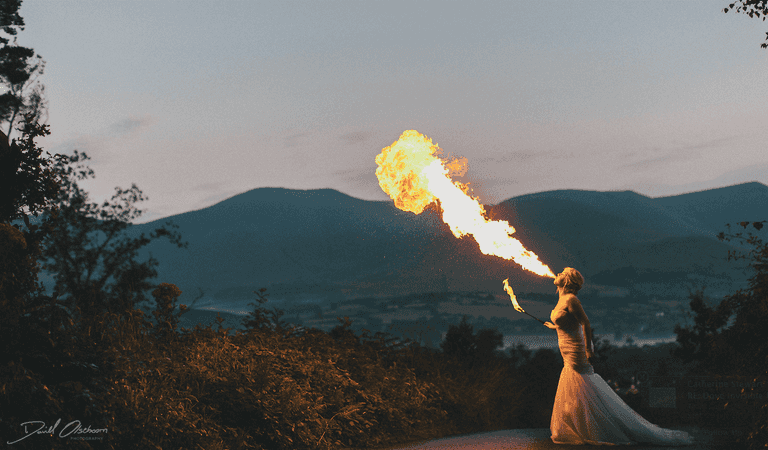 PICTURE: One Irish Bride’s AMAZING Surprise for Guests