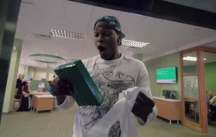 VIDEO: Bank Uses ATM To Thank Its Customers In The Most Amazing Way VIDEO: Bank Uses ATM To Thank Its Customers In The Most Amazing Way
