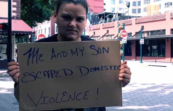 VIDEO – Cardboard Stories, Homeless People Share Facts About Their Lives