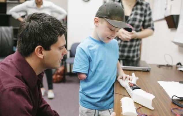 Students Use 3D Printer To Make Limb For Boy Born Without His Right Arm Students Use 3D Printer To Make Limb For Boy Born Without His Right Arm