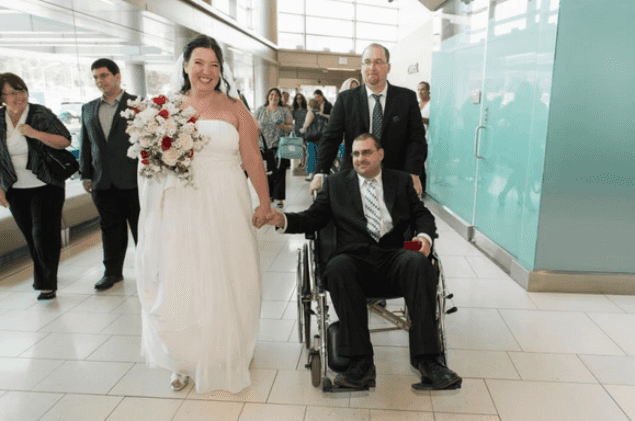 PICS: Couple Push Forward Their Wedding Date And Marry In Hospital Before Chemo Treatment Begins PICS: Couple Push Forward Their Wedding Date And Marry In Hospital Before Chemo Treatment Begins