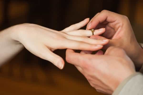 Irish Man Pulls Off The Most Adorable Proposal In The History Of Proposals Irish Man Pulls Off The Most Adorable Proposal In The History Of Proposals