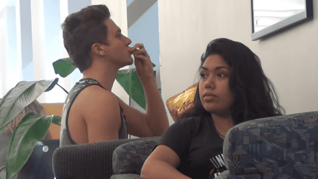 VIDEO: Loud Eating Prank Provokes Massive Frustration in Quiet Library