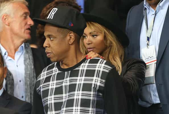 VIDEO: Who Are YOU?! Jay-Z Is Not Happy When This Tourist Doesn’t Recognise Him In Paris