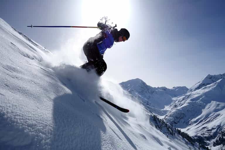 A to SKI – The Ultimate Guide to Hitting the Slopes A to SKI – The Ultimate Guide to Hitting the Slopes