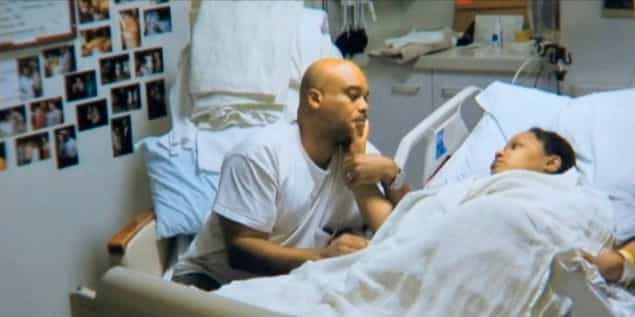 Man Cures His Wife’s Amnesia By Covering Her Hospital Room In Wedding Photos
