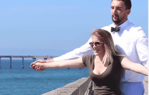 Fancy Being ‘Titanic’-ed? Man Creeps Out Dozens of Strangers
