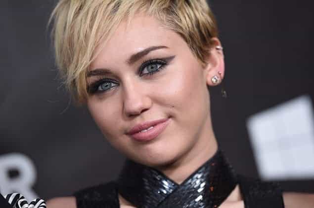 PIC: Miley Cyrus And Singer Sky Ferreira Strip Off In Topless Instagram Snap