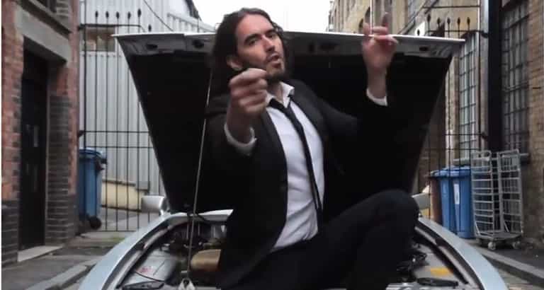 WATCH: Russell Brand And The Rubberbandits Perform Parody of Blur Classic WATCH: Russell Brand And The Rubberbandits Perform Parody of Blur Classic