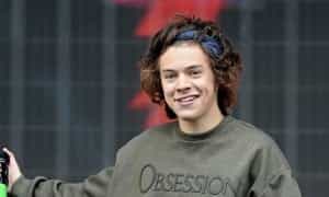 He’s Off The Market! Harry Styles Dating Swimwear Model
