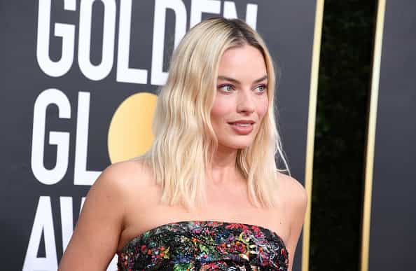 We’re OBSESSED with the Chanel dress that Margot Robbie wore to the Golden Globes We’re OBSESSED with the Chanel dress that Margot Robbie wore to the Golden Globes