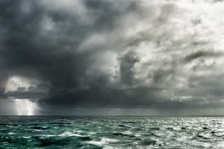 Met Éireann issue thunderstorm warning amidst heatwave Met Éireann issue thunderstorm warning amidst heatwave