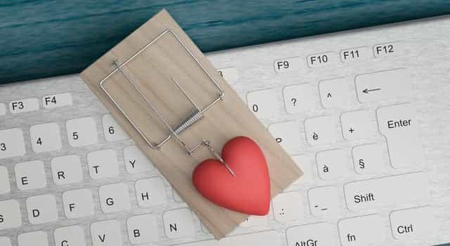 Gardaí warn of ‘romance fraud’ ahead of Valentine’s Day Gardaí warn of ‘romance fraud’ ahead of Valentine’s Day