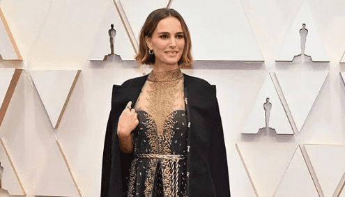 Natalie Portman had the names of female directors embroidered into her Oscars gown Natalie Portman had the names of female directors embroidered into her Oscars gown