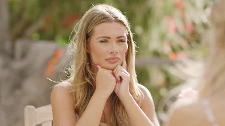 Love Island’s Shaughna has a proper go at Callum tonight, leaving Molly concerned
