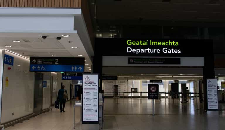 Tenerife dentists complain about Irish people booking appointments to avoid travel fines Tenerife dentists complain about Irish people booking appointments to avoid travel fines