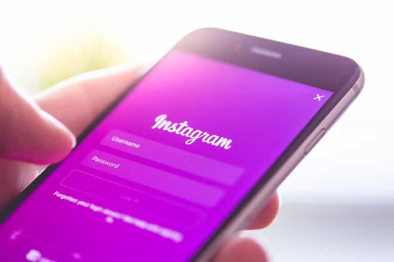 Instagram bans adults from messaging users who are under 18 Instagram bans adults from messaging users who are under 18