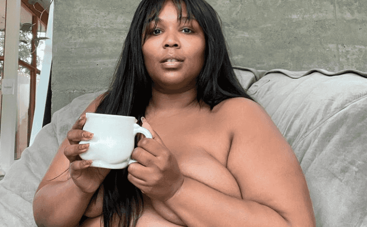 Lizzo’s nude – and unedited – selfie is so important Lizzo’s nude – and unedited – selfie is so important
